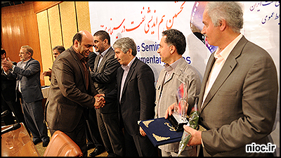 روابط عمومی منطقه ویژه پارس رتبه برتر فیلم مستند نفت را کسب کرد