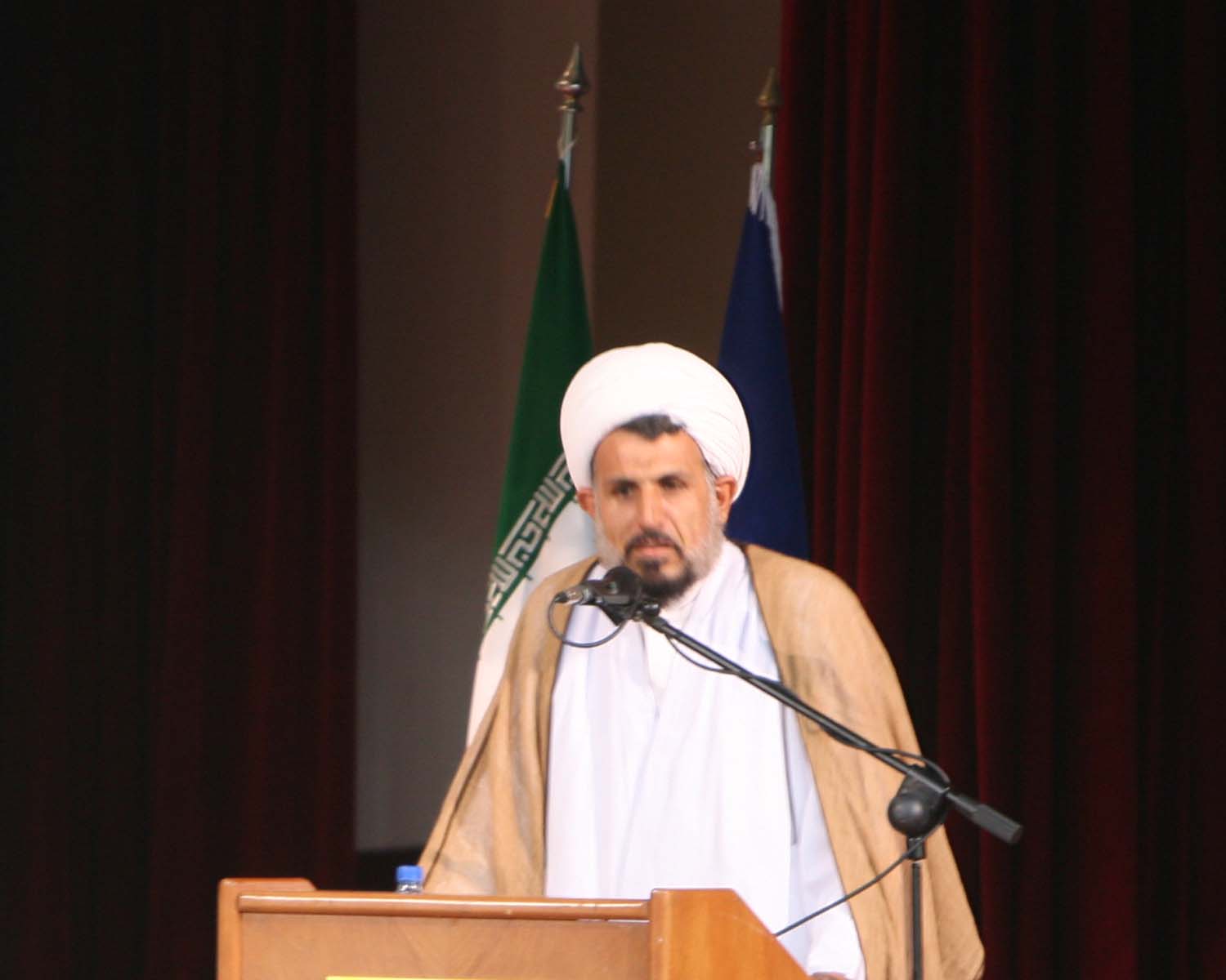 هنر باید اهداف بلند شهدا را انعکاس دهد