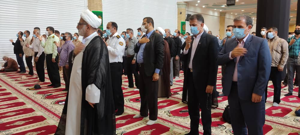حضور مدیرعامل سازمان منطقه ویژه انرژی پارس در کنگان /دیدار و نشست با امام جمعه کنگان / شرکت در نماز / گفتگوی برخی شهروندان با مدیرعامل