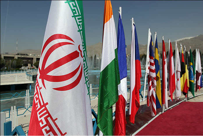 نمایشگاه بین المللی صنعت نفت ایران آغاز به&lrm;کار کرد