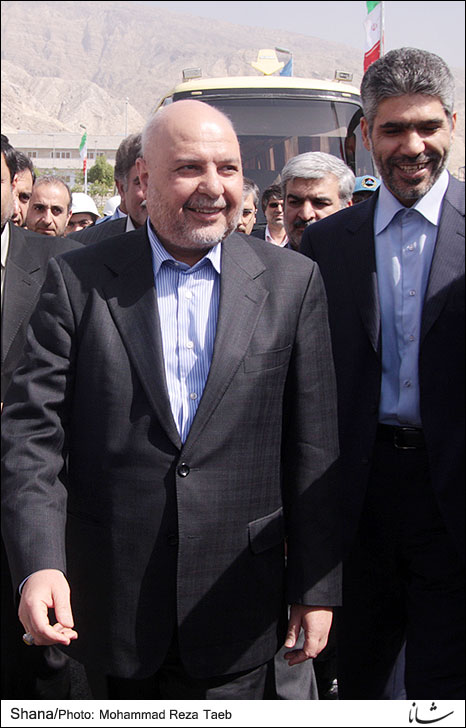 پنج طرح عمرانی درکنگان با حضور وزیر نفت افتتاح و راه اندازی شد