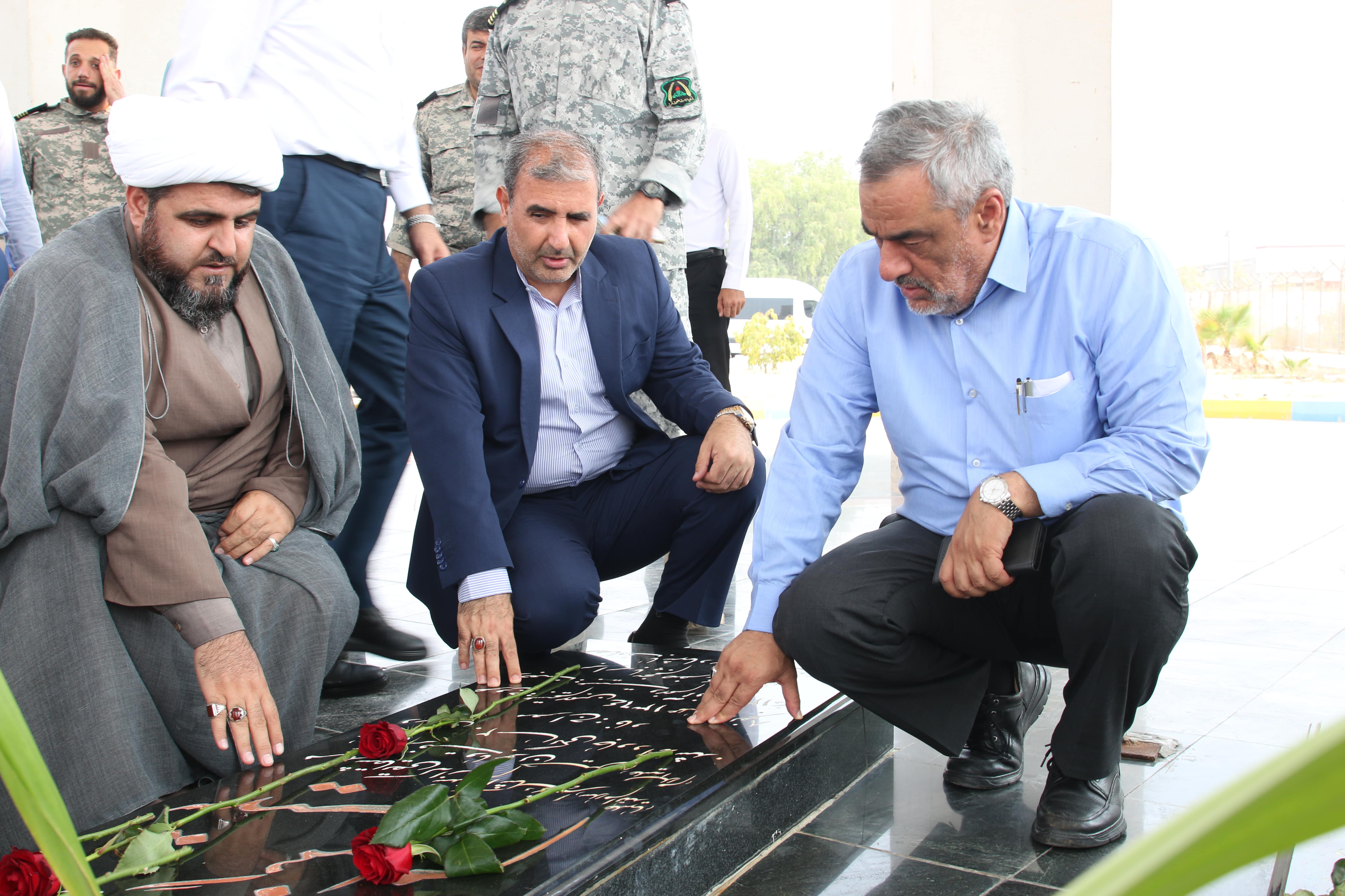 تجدید میثاق مدیر عامل شرکت ملی نفت ایران با آرمان&zwnj;های شهدای ۸ سال دفاع مقدس