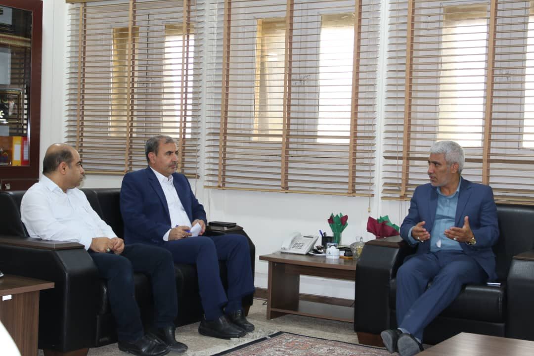 تقدیرِ شورای شهرستان عسلویه از عملکرد مدیر عامل سازمان منطقه ویژه پارس در حوزه مسئولیت های اجتماعی