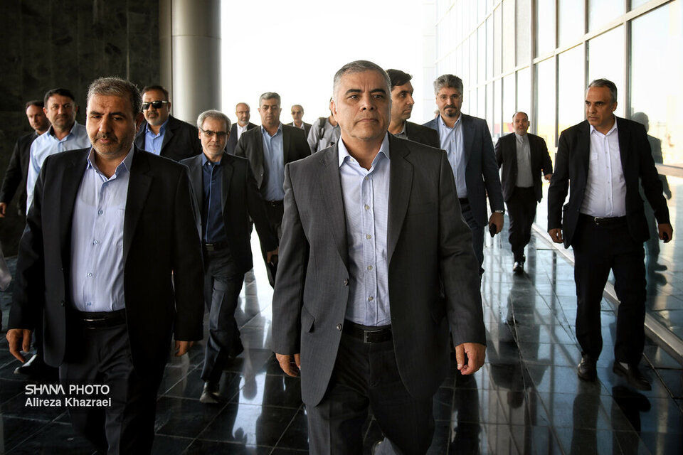 نگران بحران&zwnj;هایی که دشمنان انقلاب ایجاد می&zwnj;کنند نیستیم/ قدردانی از تلاشگران عرصه تأمین گاز هدف اصلی سفر به عسلویه است