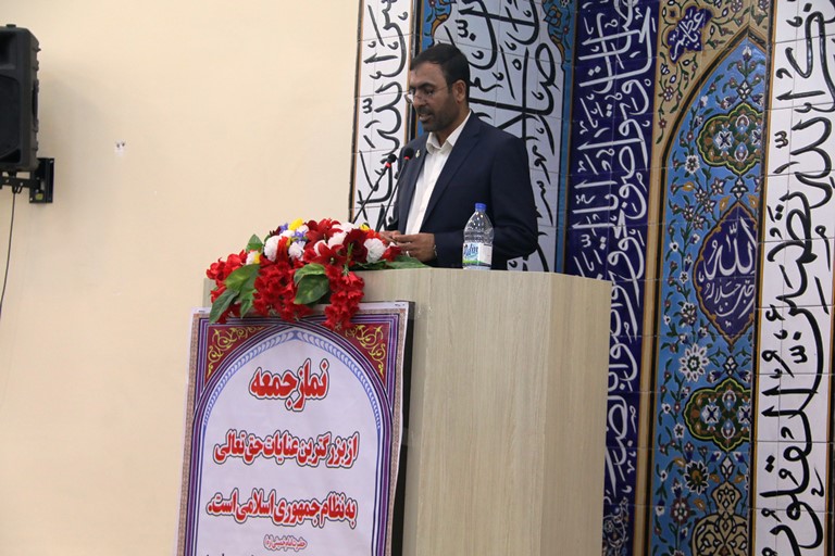 تقدیر ویژه از مهندس یوسفی  بدلیل جذب و اشتغال نیروهای بومی وبازگرداندن اراضی به دولت