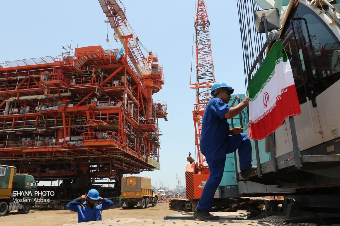 بارگیری سومین سکوی فاز 14 پارس جنوبی