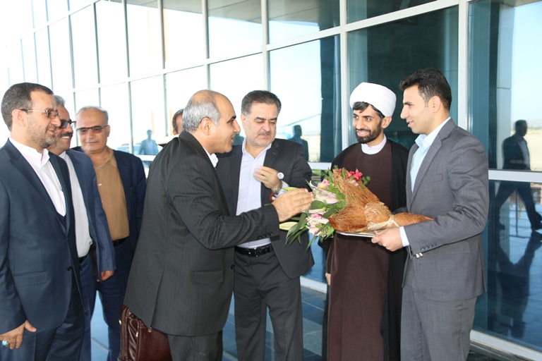 اولین روز کاری مدیر عامل سازمان منطقه ویژه پارس در عسلویه از دریچه دوربین