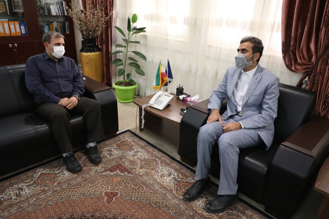 رونق اقتصادی باید همراه با رونق فرهنگی باشد
