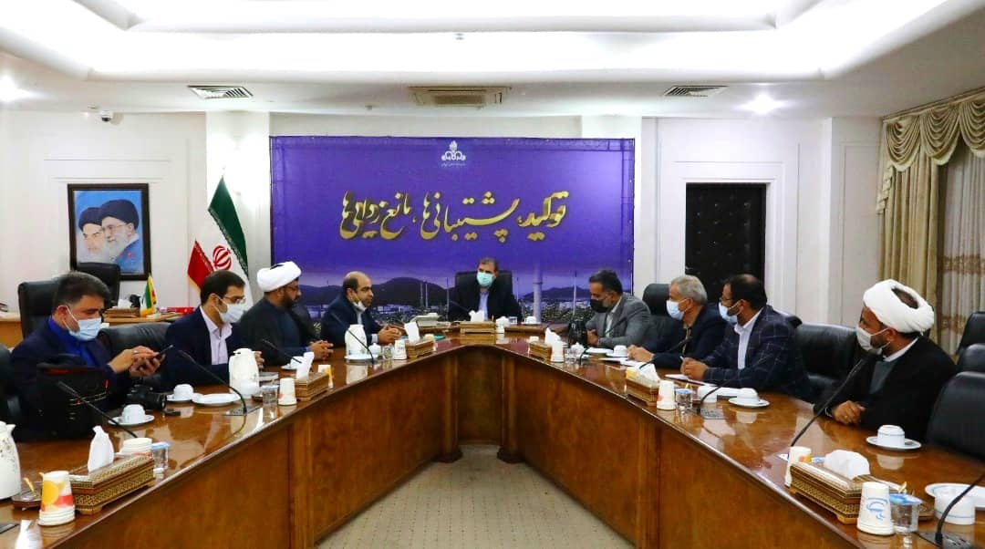 دیدار شهردار و اعضاء شورای شهر بردستان با مدیر عامل سازمان منطقه ویژه پارس