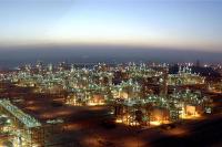پالایشگاه خشکی فازهای ١٧ و ١٨ پیش از زمستان ٩٣ تکمیل می شود