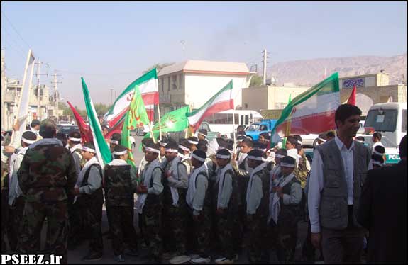 برگزاری راهپیمایی روز نوجوان و بسیج دانش آموزی در عسلویه