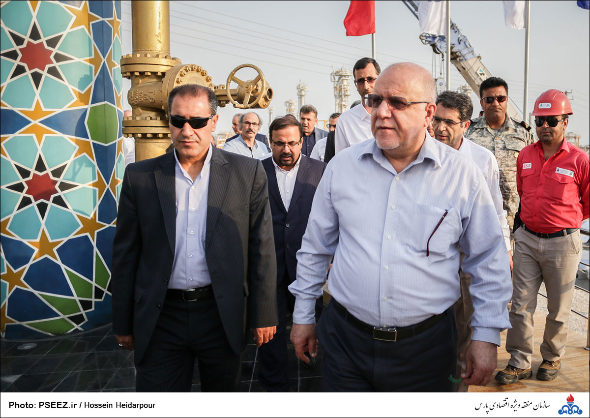 وزیر نفت از  قرارداد طرح توسعه فاز ۱۱ پارس جنوبی سخن گفت