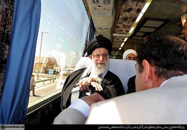 بازدید  <strong class='sis-keyword'>مقام معظم رهبری</strong> از طرح های مستقر در منطقه ویژه پارس